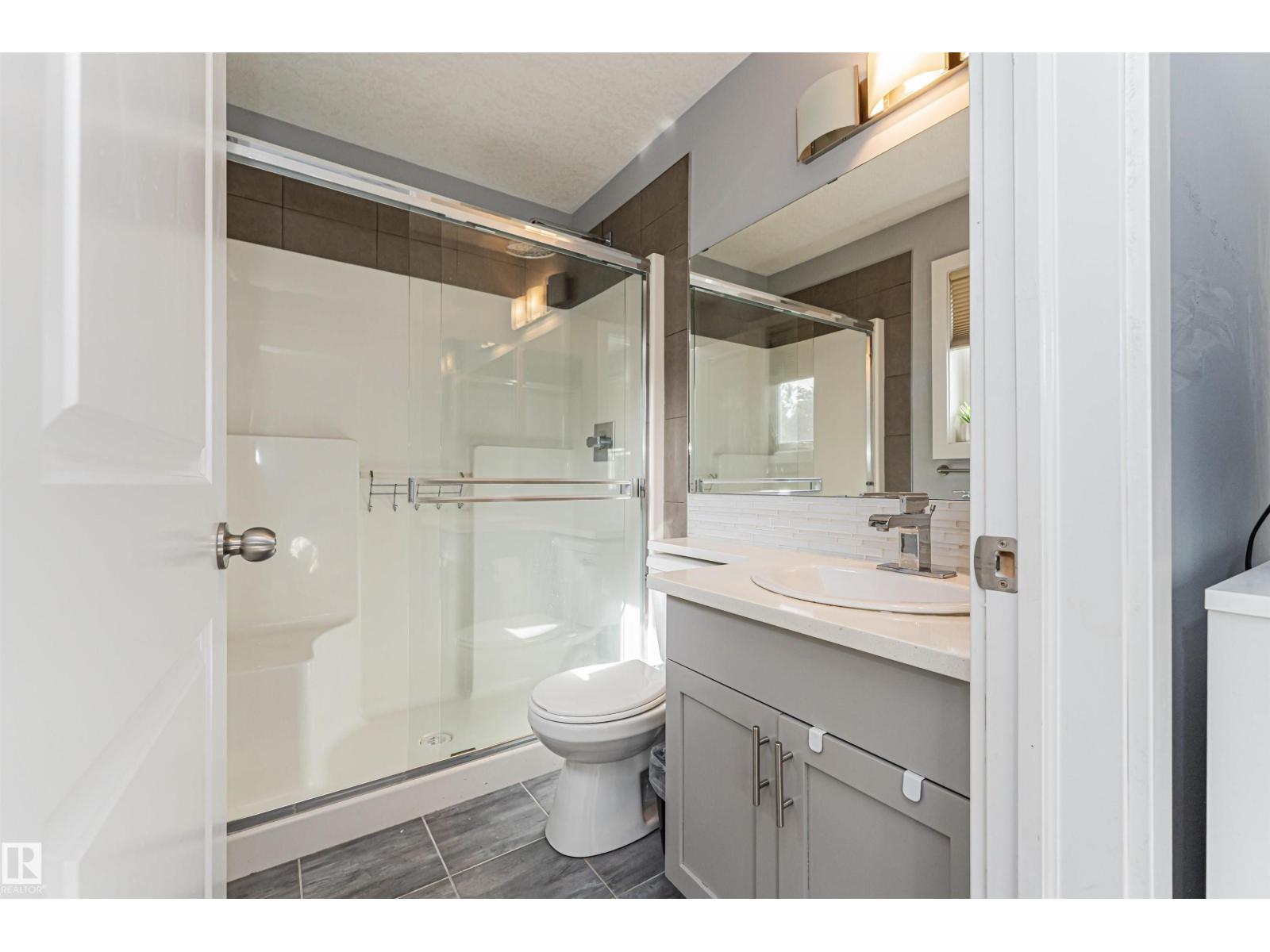 #35 675 Albany WY NW - 25