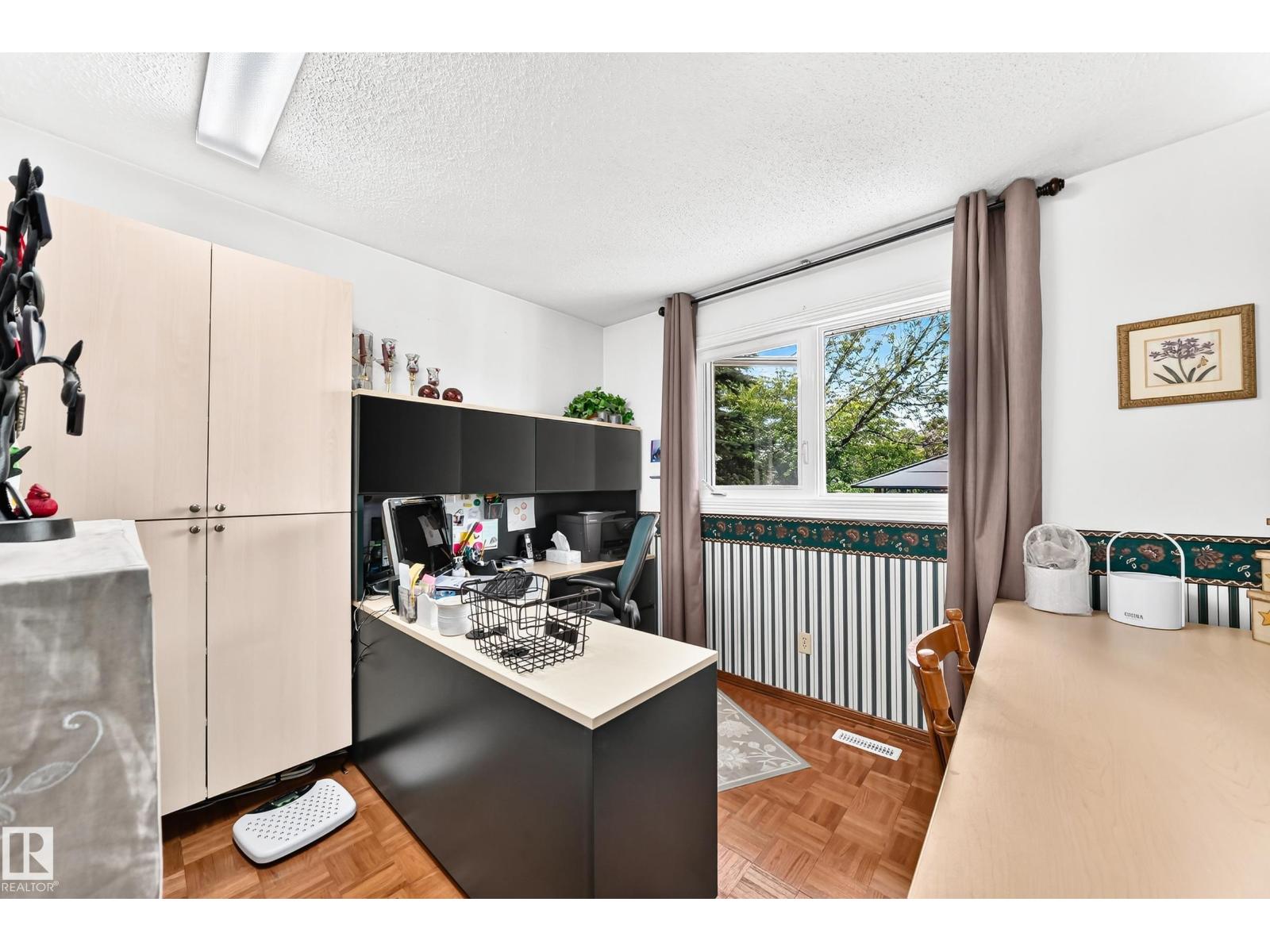 11423 161 AV NW - 25