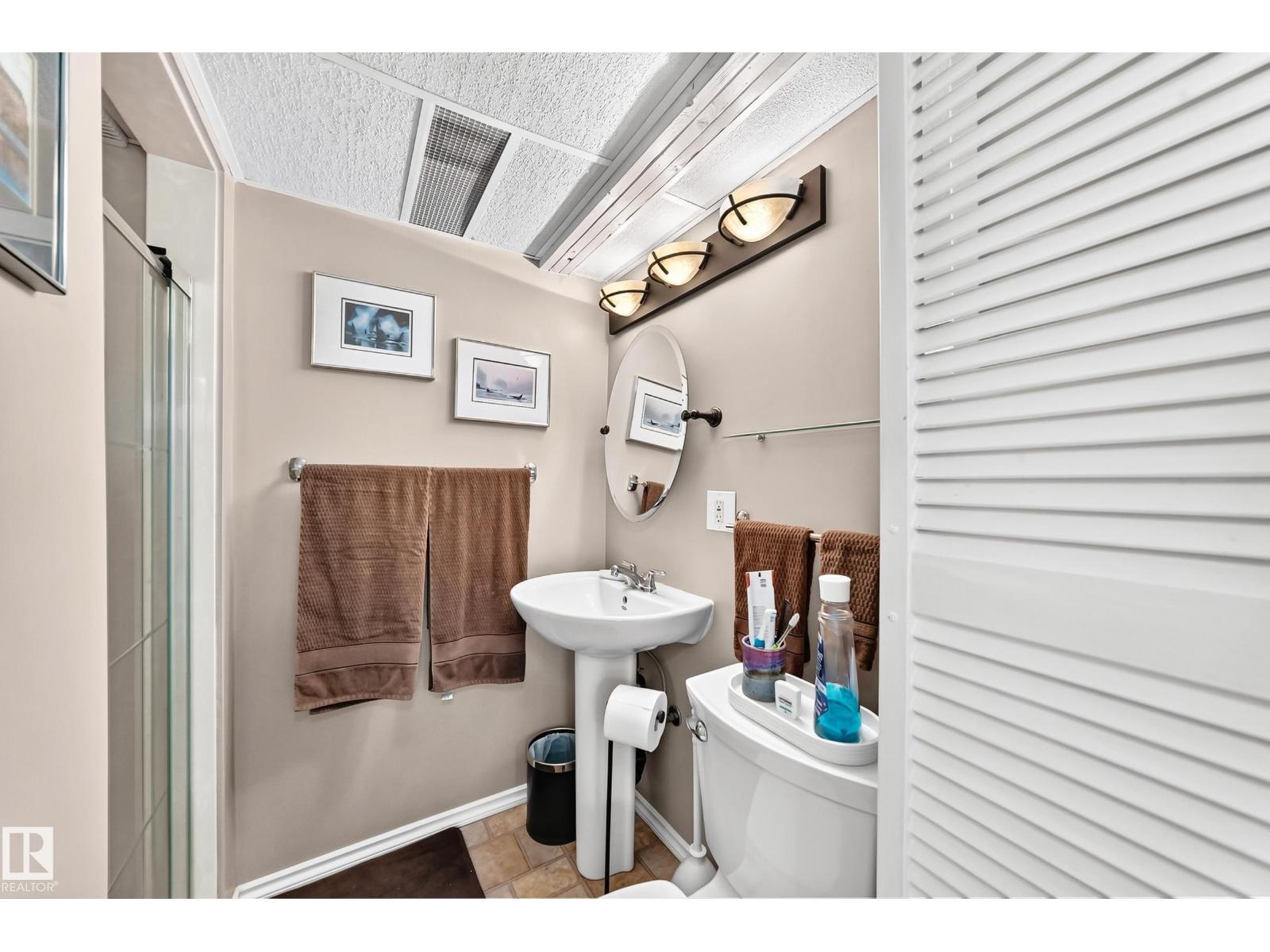 11423 161 AV NW - 44