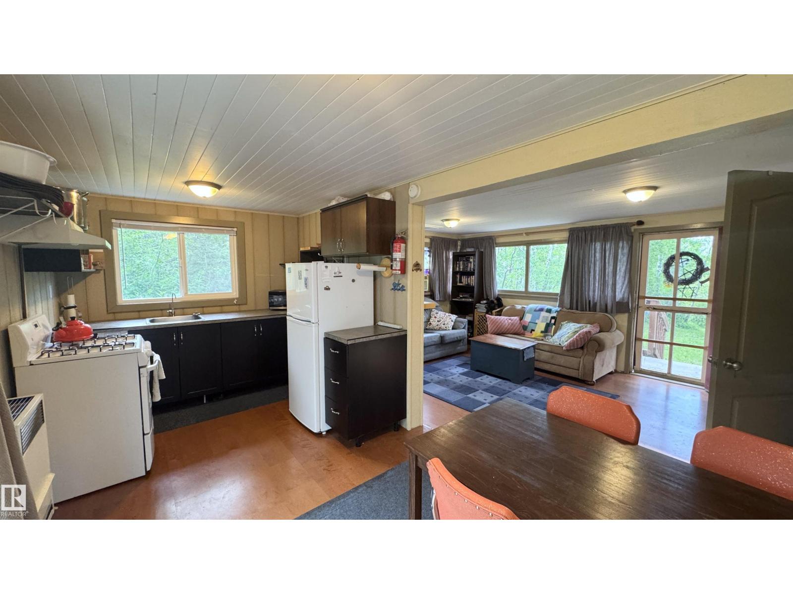 428 11121 TWP ROAD 595 - 23