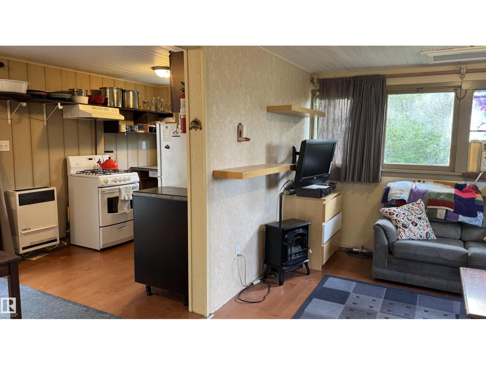 428 11121 TWP ROAD 595 - 35