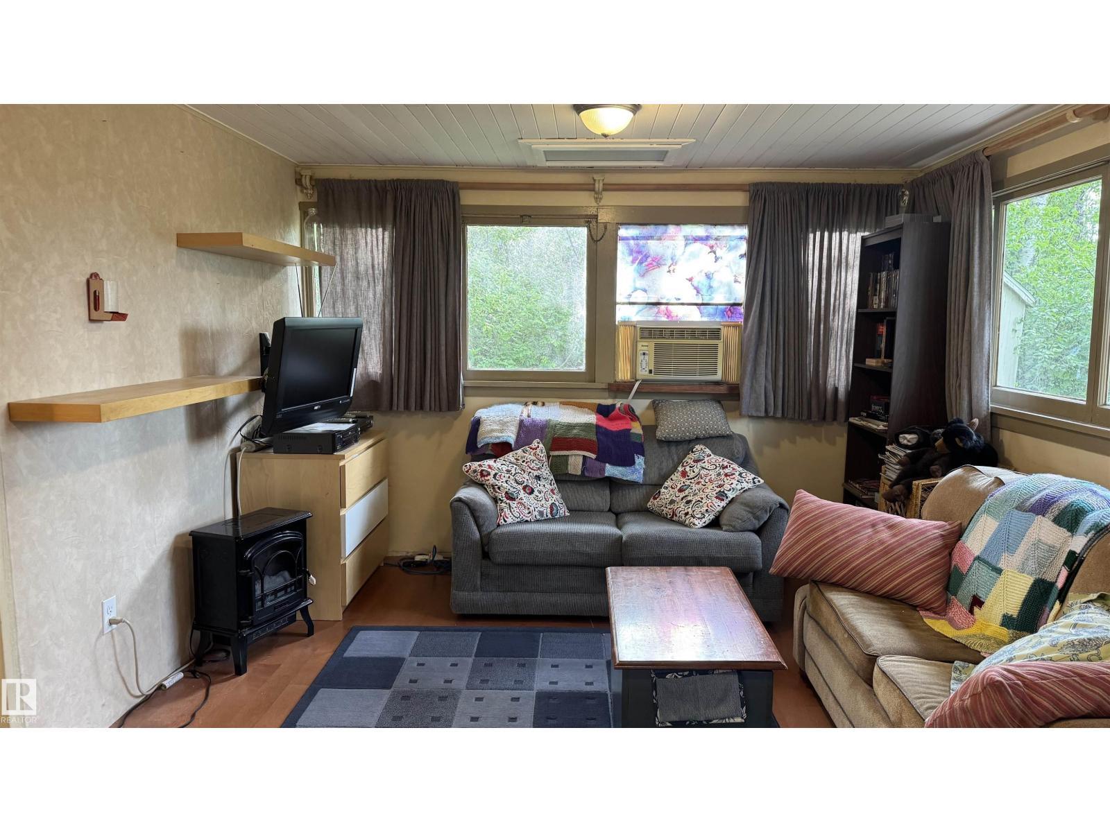 428 11121 TWP ROAD 595 - 36