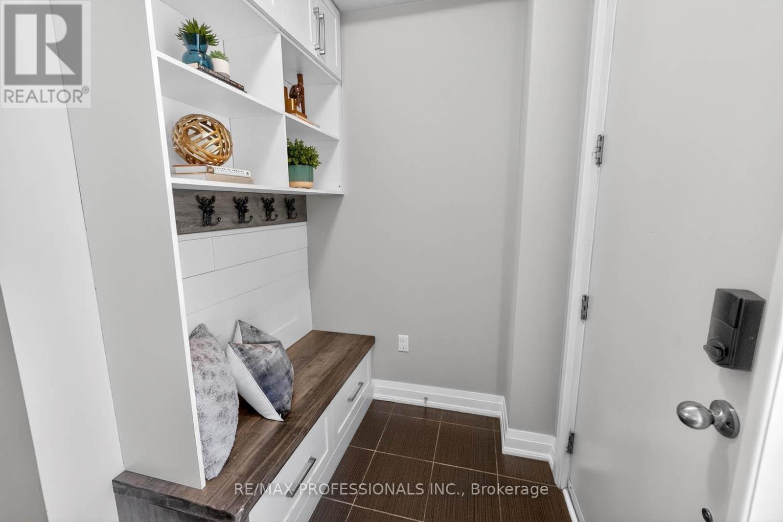 154 COUNTRYMAN ROAD - 4