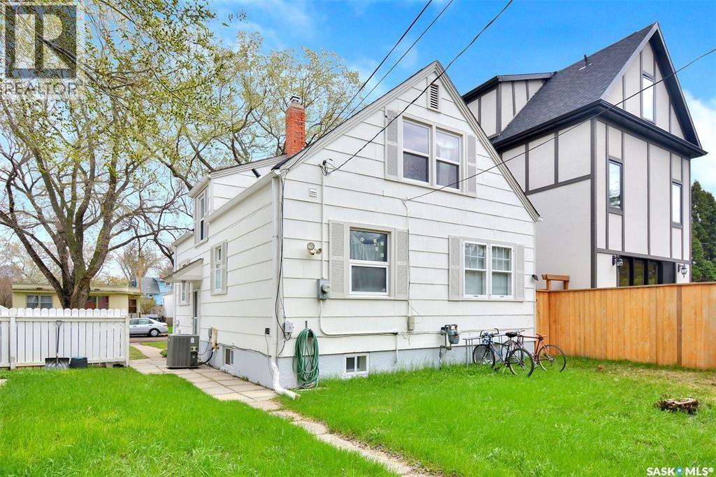 312 McKinnon AVENUE S - 28