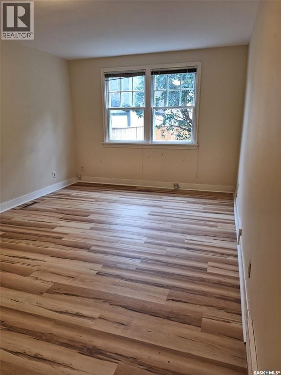 312 McKinnon AVENUE S - 7