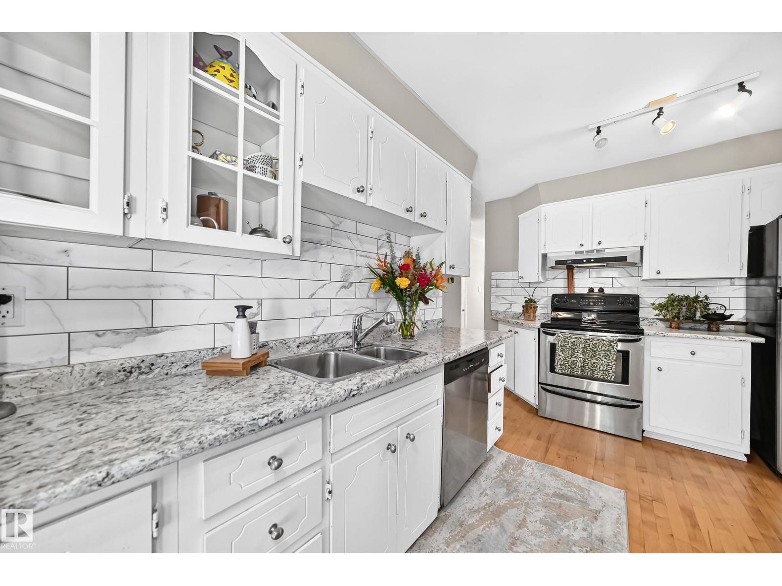 16024 78 AV NW - 19