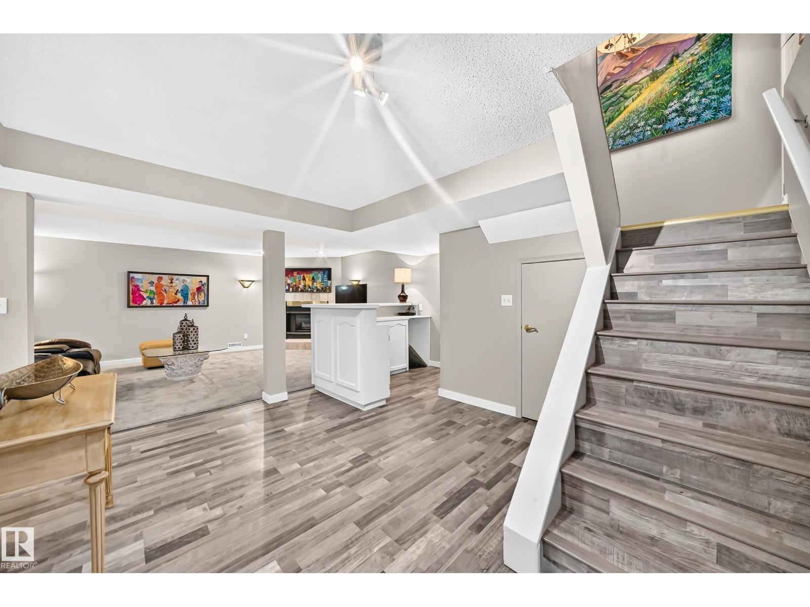 16024 78 AV NW - 33