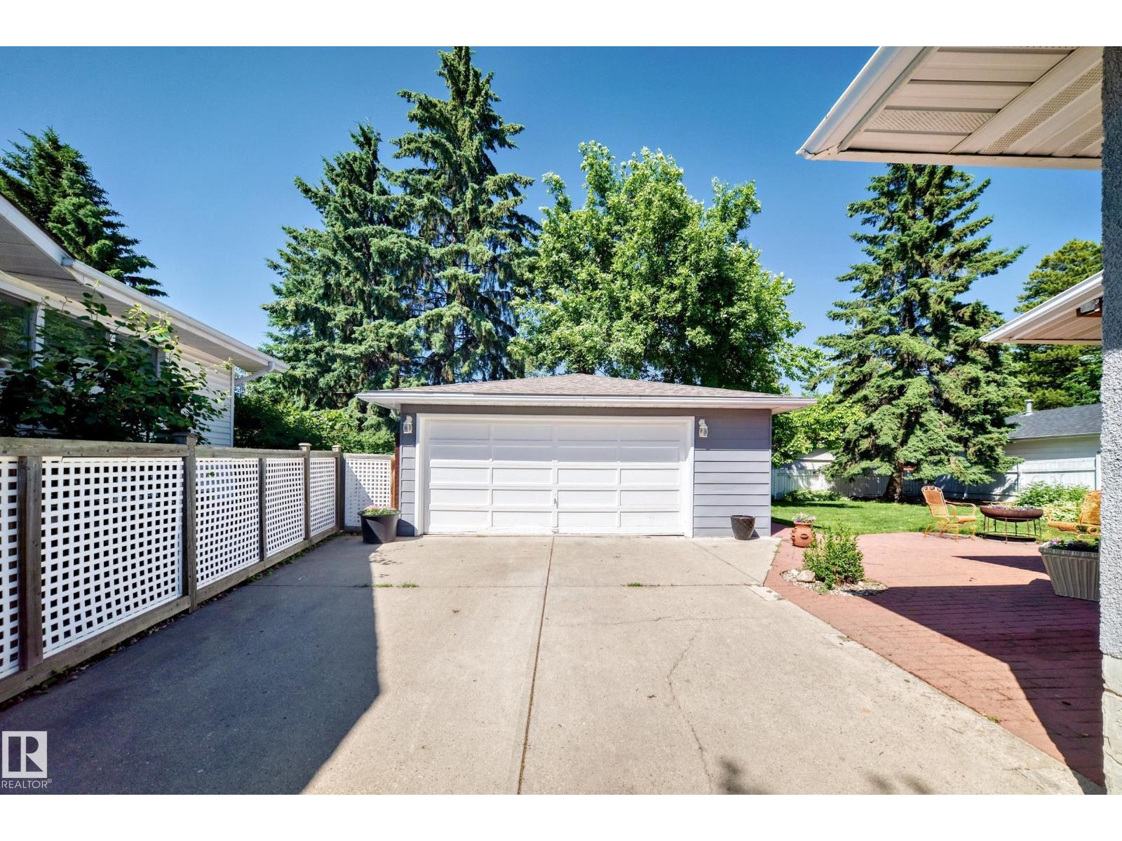 16024 78 AV NW - 54