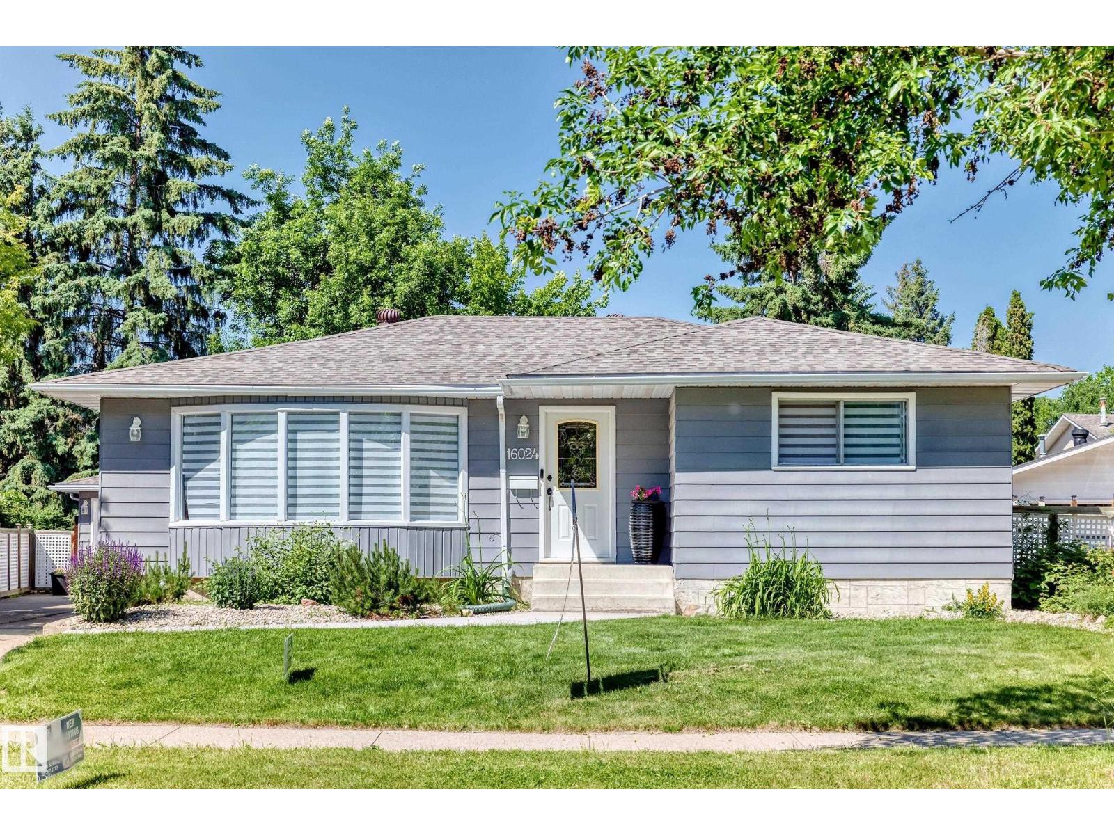 16024 78 AV NW - 60