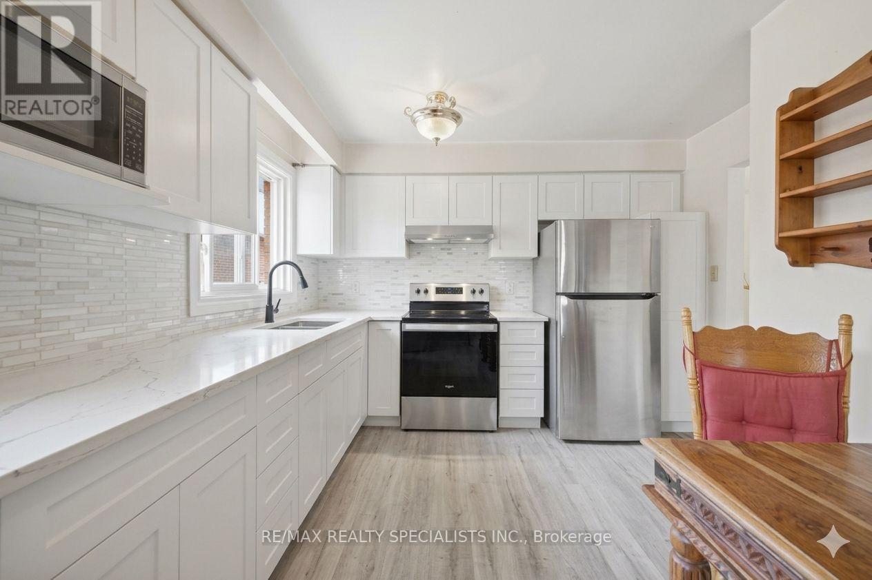 80 CHALFIELD LANE - 11