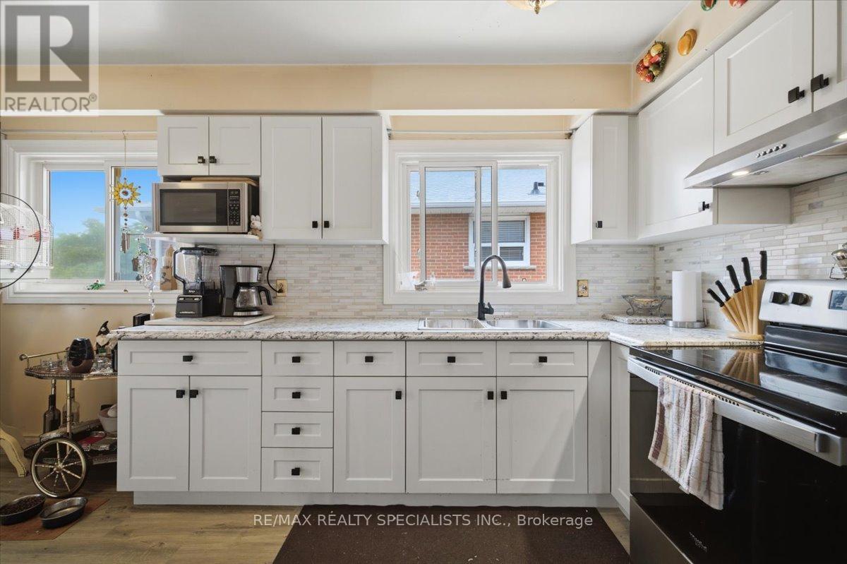 80 CHALFIELD LANE - 13
