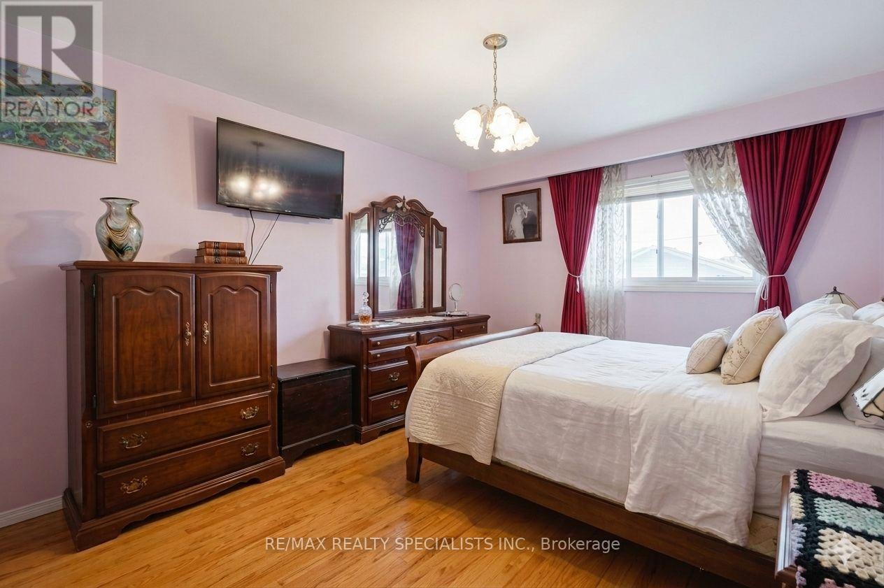 80 CHALFIELD LANE - 15