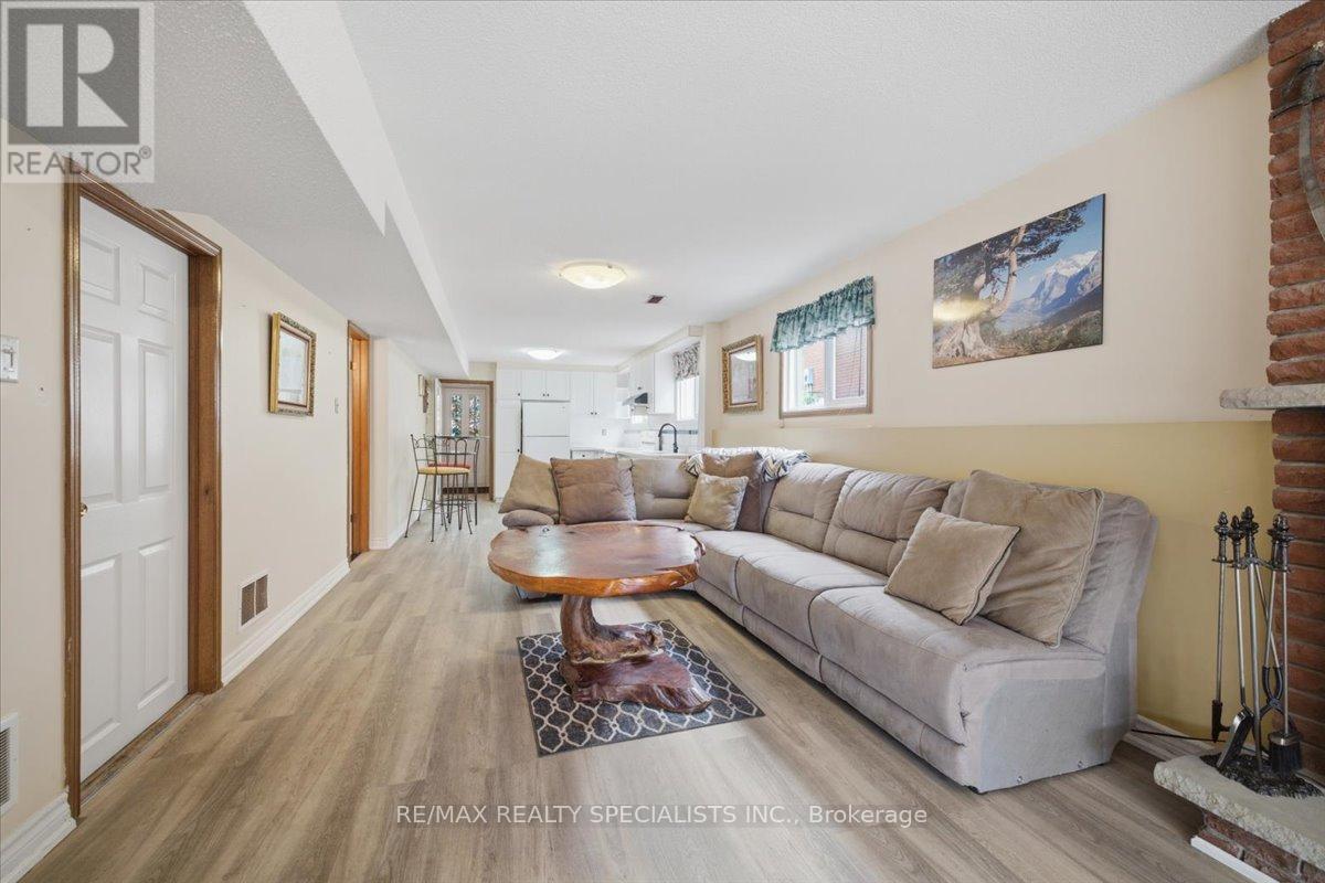 80 CHALFIELD LANE - 31
