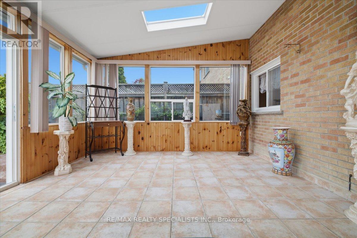 80 CHALFIELD LANE - 38