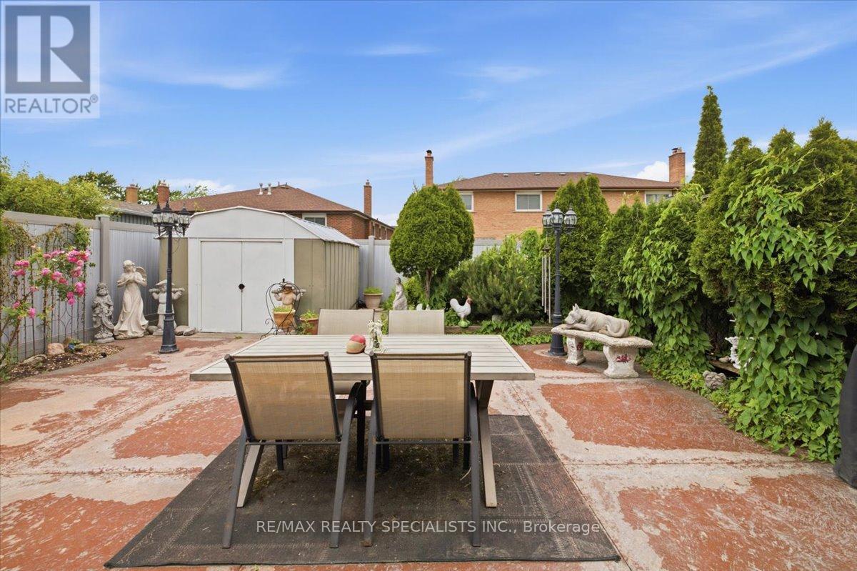 80 CHALFIELD LANE - 39