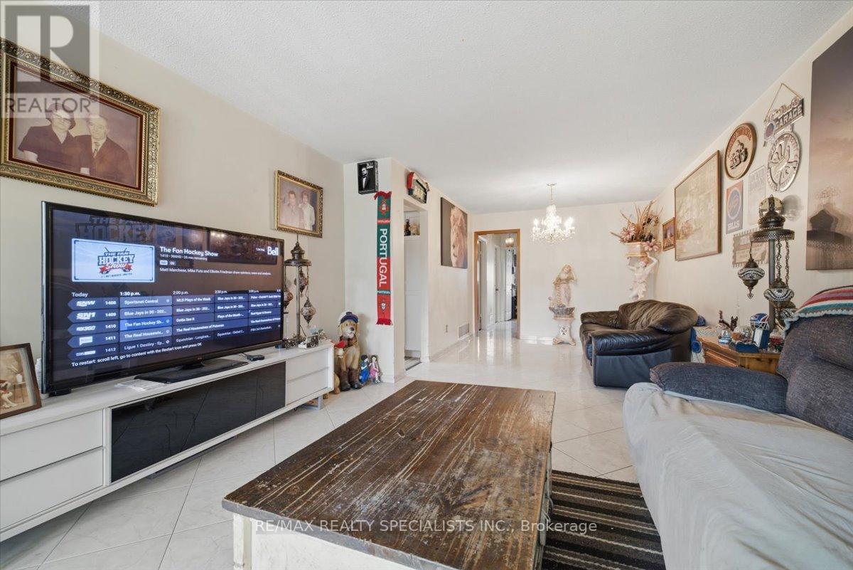 80 CHALFIELD LANE - 8
