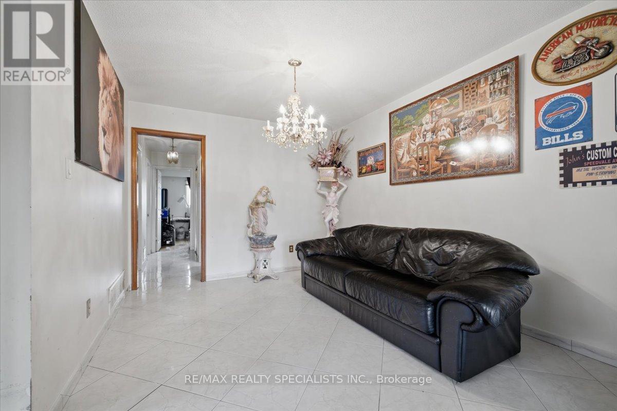 80 CHALFIELD LANE - 9