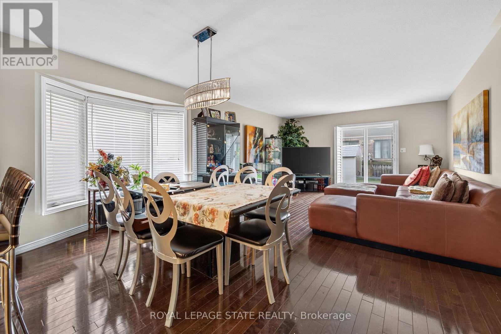 47 HANNON CRESCENT - 12