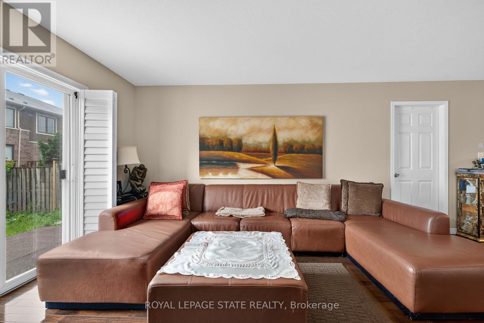 47 HANNON CRESCENT - 16