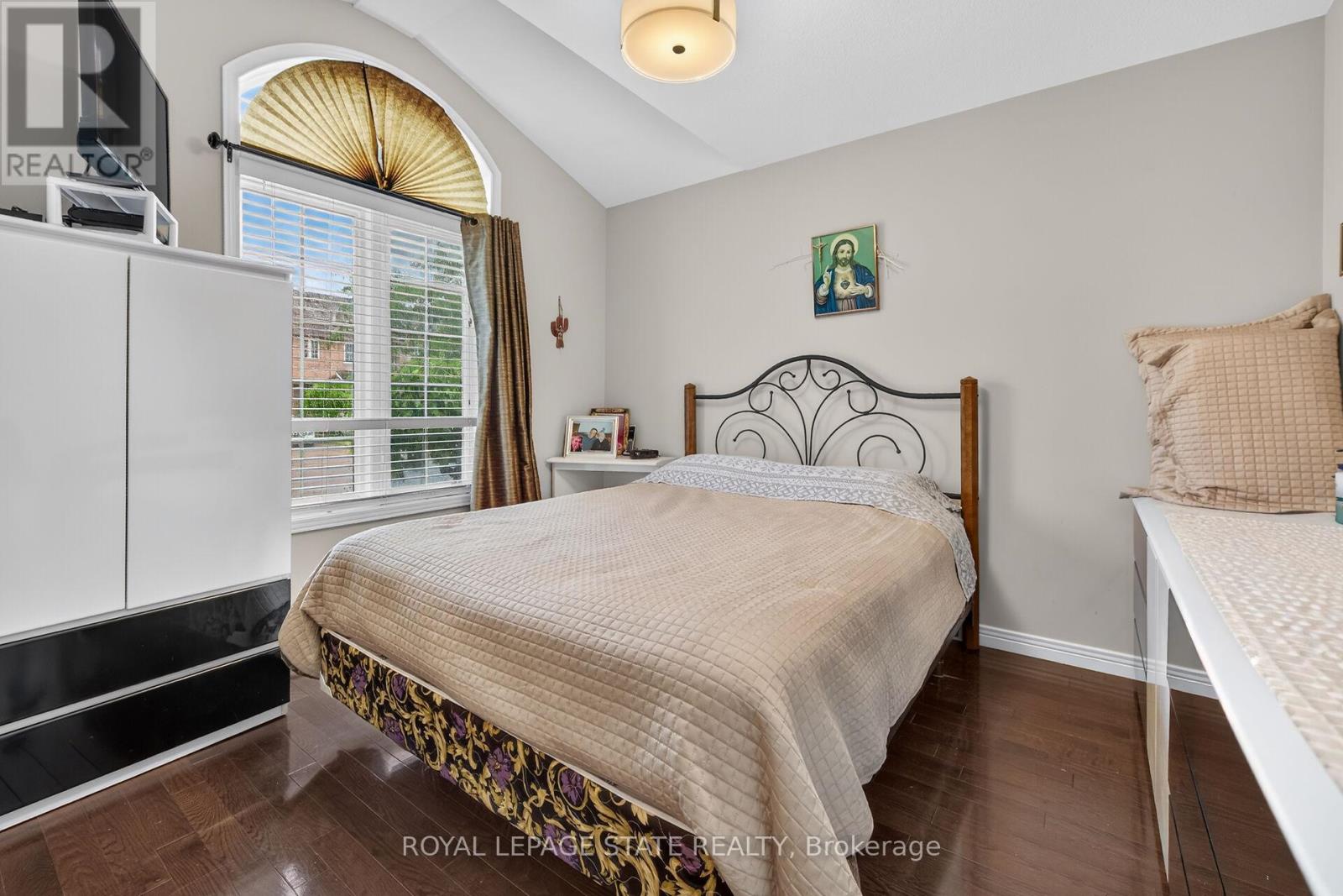 47 HANNON CRESCENT - 22