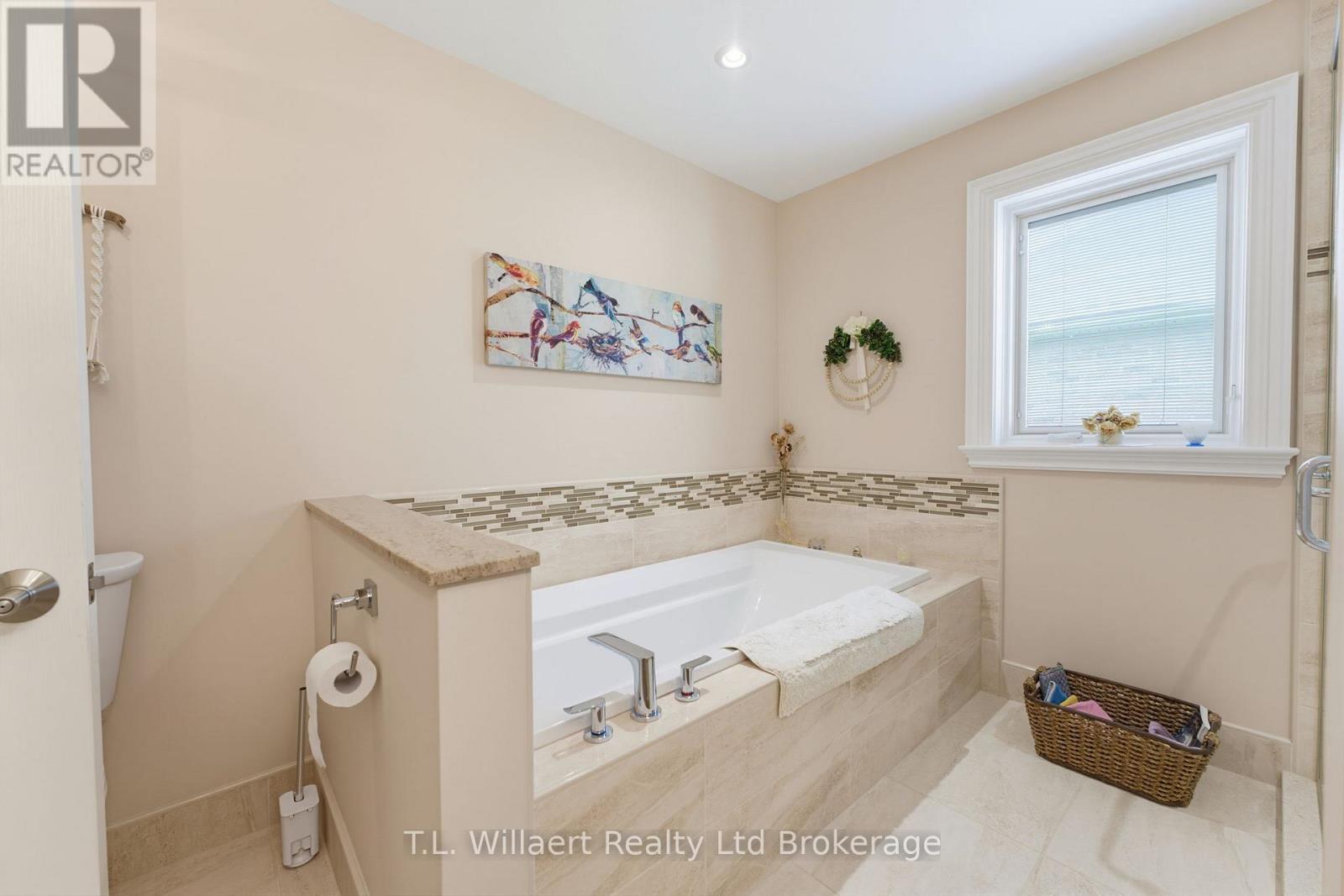 50 WOOD HAVEN DRIVE - Image 23