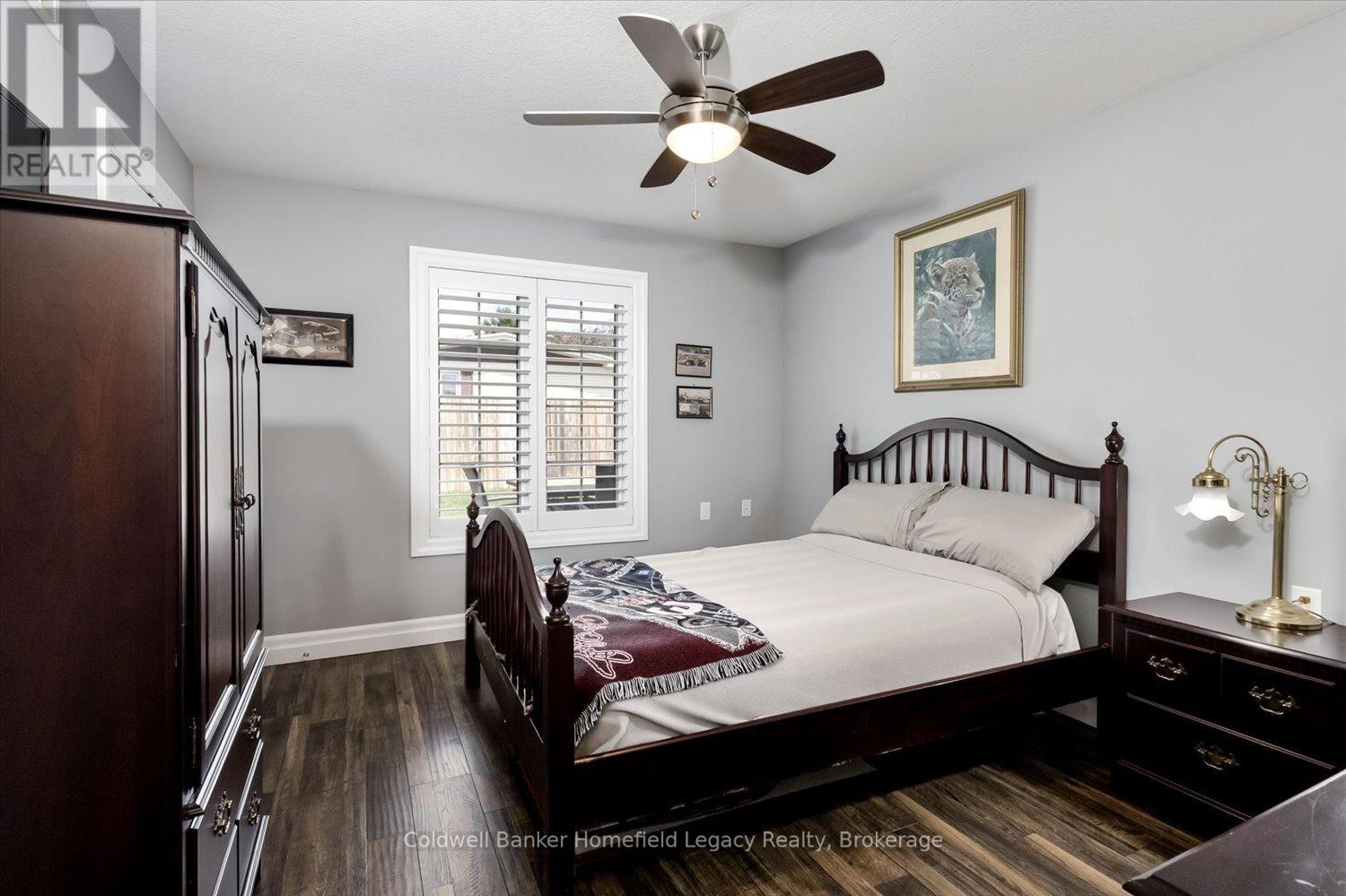 12 DEVON DRIVE E - 24