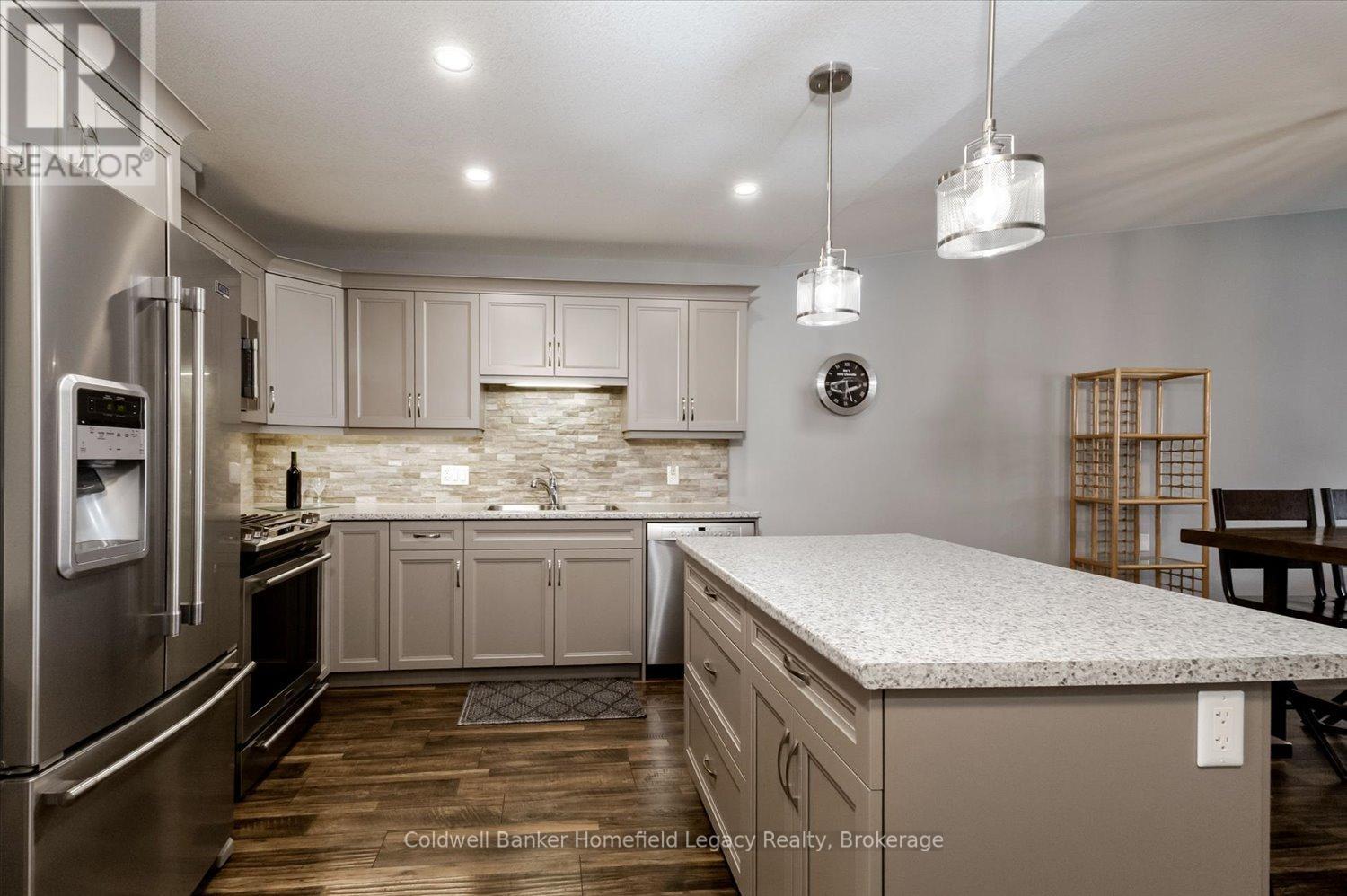 12 DEVON DRIVE E - 8
