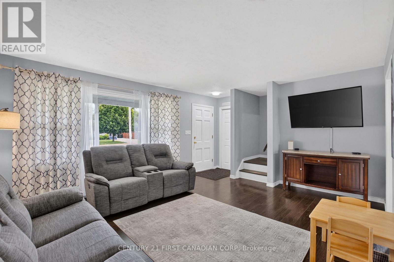 44 HAMMOND STREET - 10
