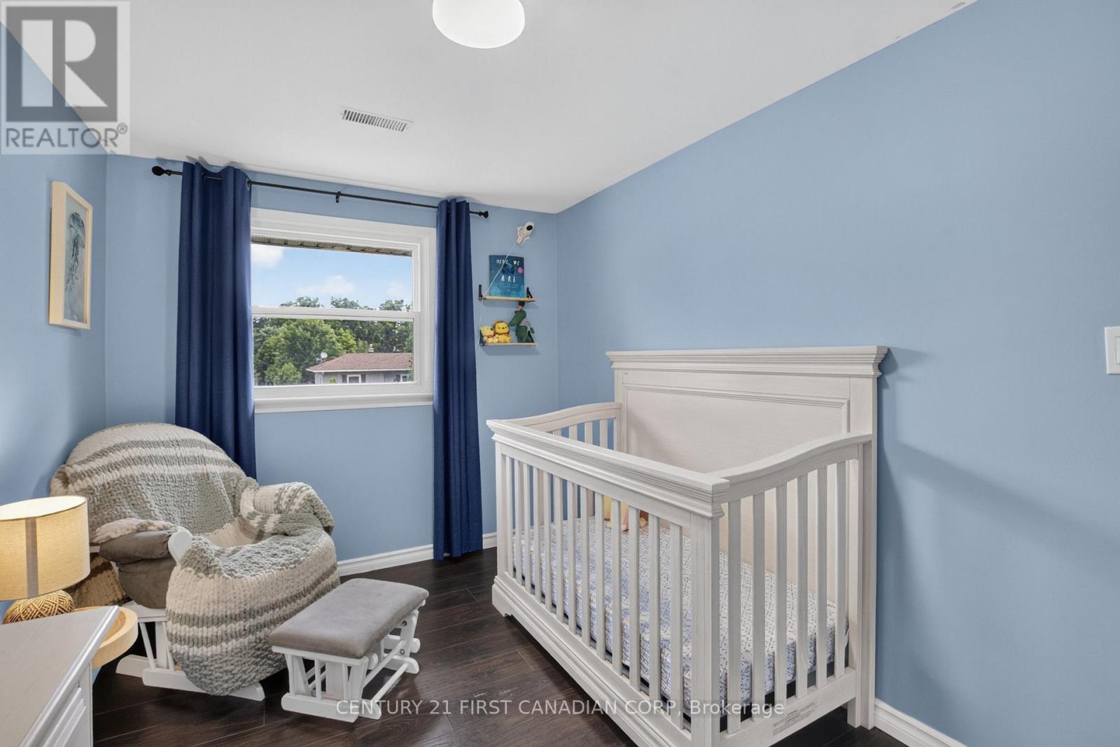 44 HAMMOND STREET - 21
