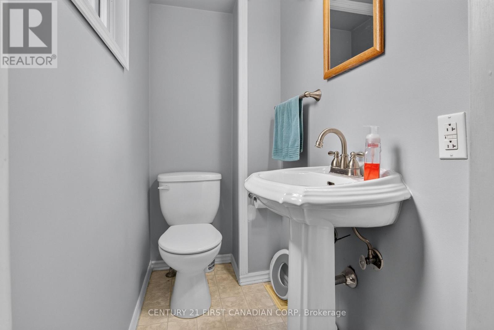 44 HAMMOND STREET - 17