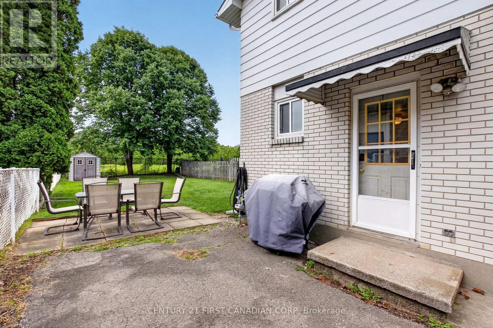 44 HAMMOND STREET - 31
