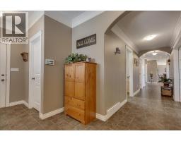 Kitchen - 33550 Range Road 23, Rural Mountain View County, AB T4H1P4 Photo 9