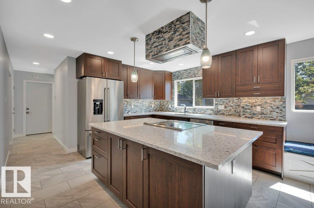 16211 78 AV NW - 11