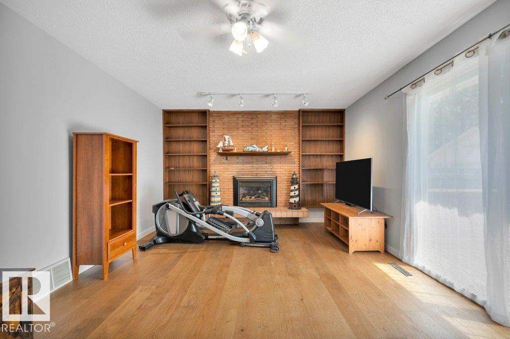 16211 78 AV NW - 21