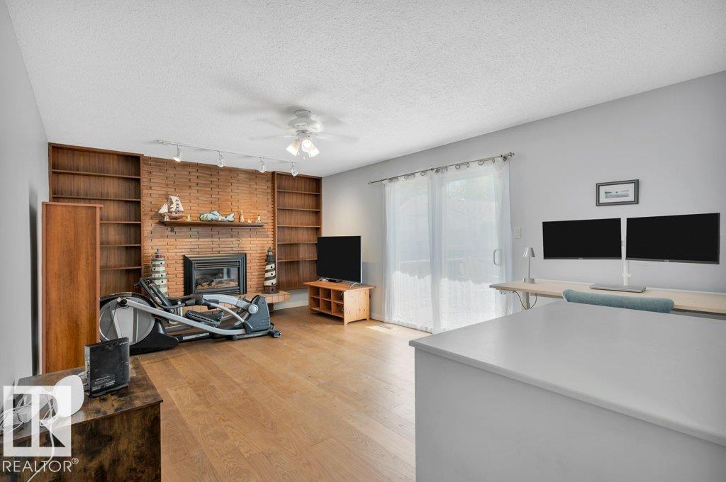 16211 78 AV NW - 22
