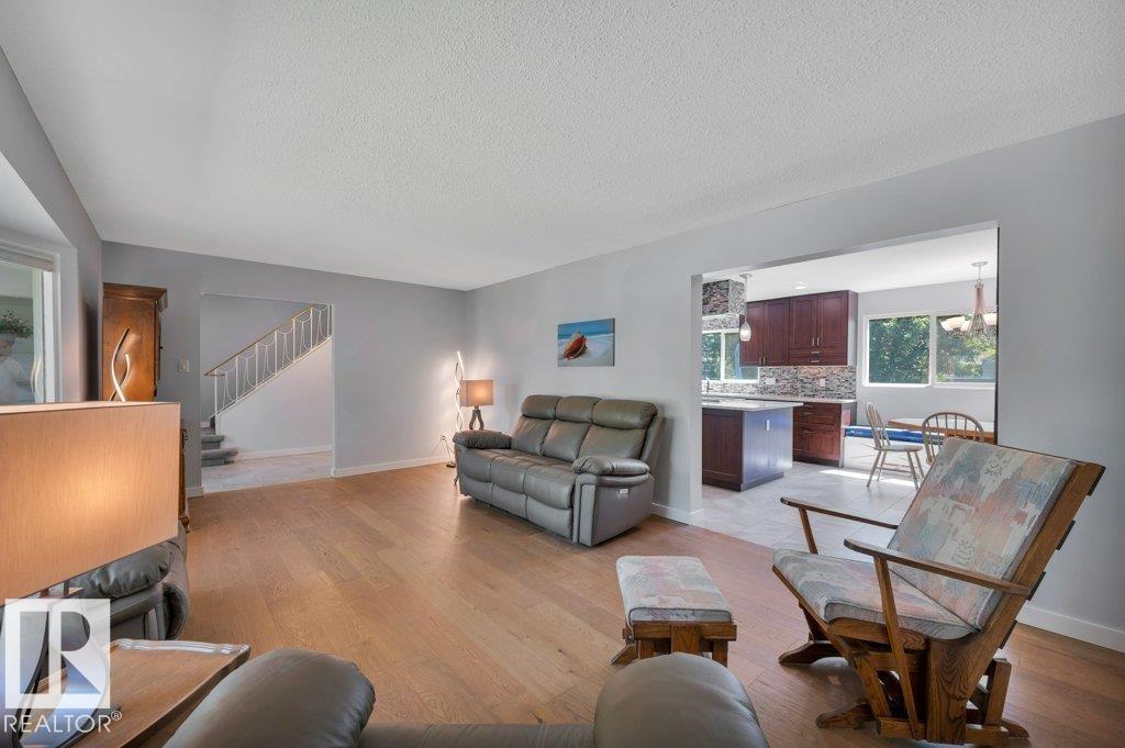 16211 78 AV NW - 9