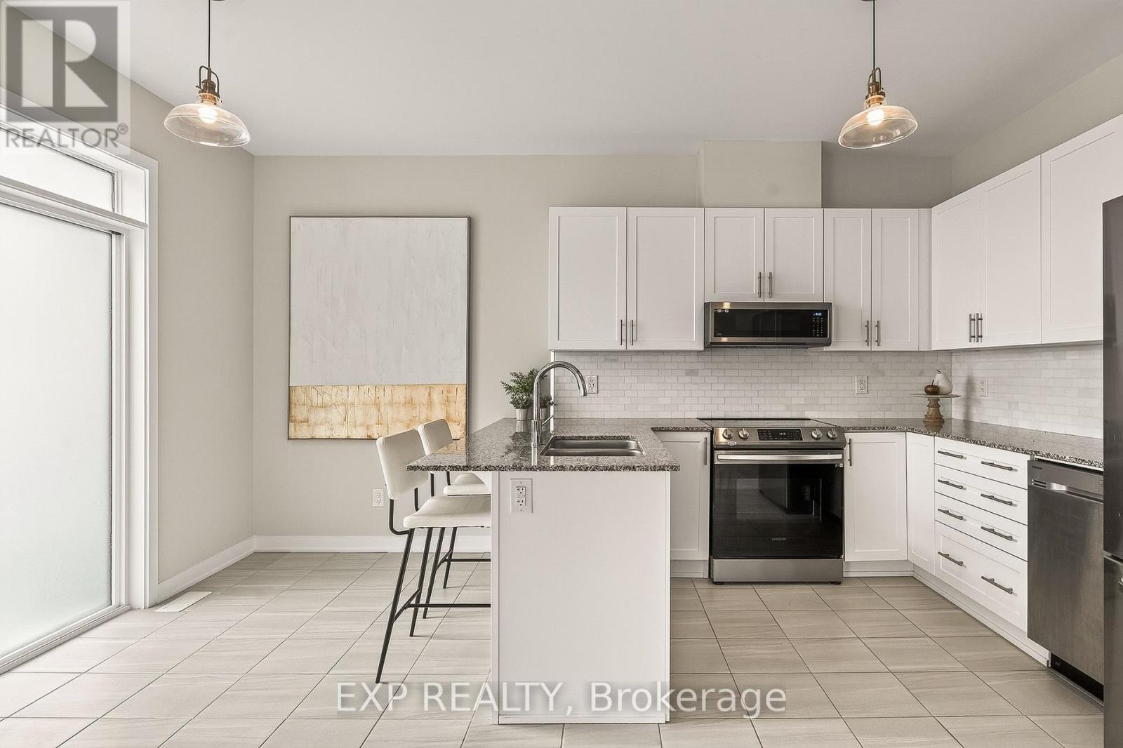 909 LESAGE WAY - 15