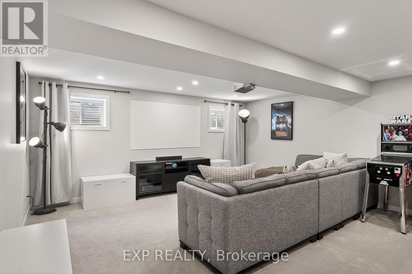909 LESAGE WAY - 34