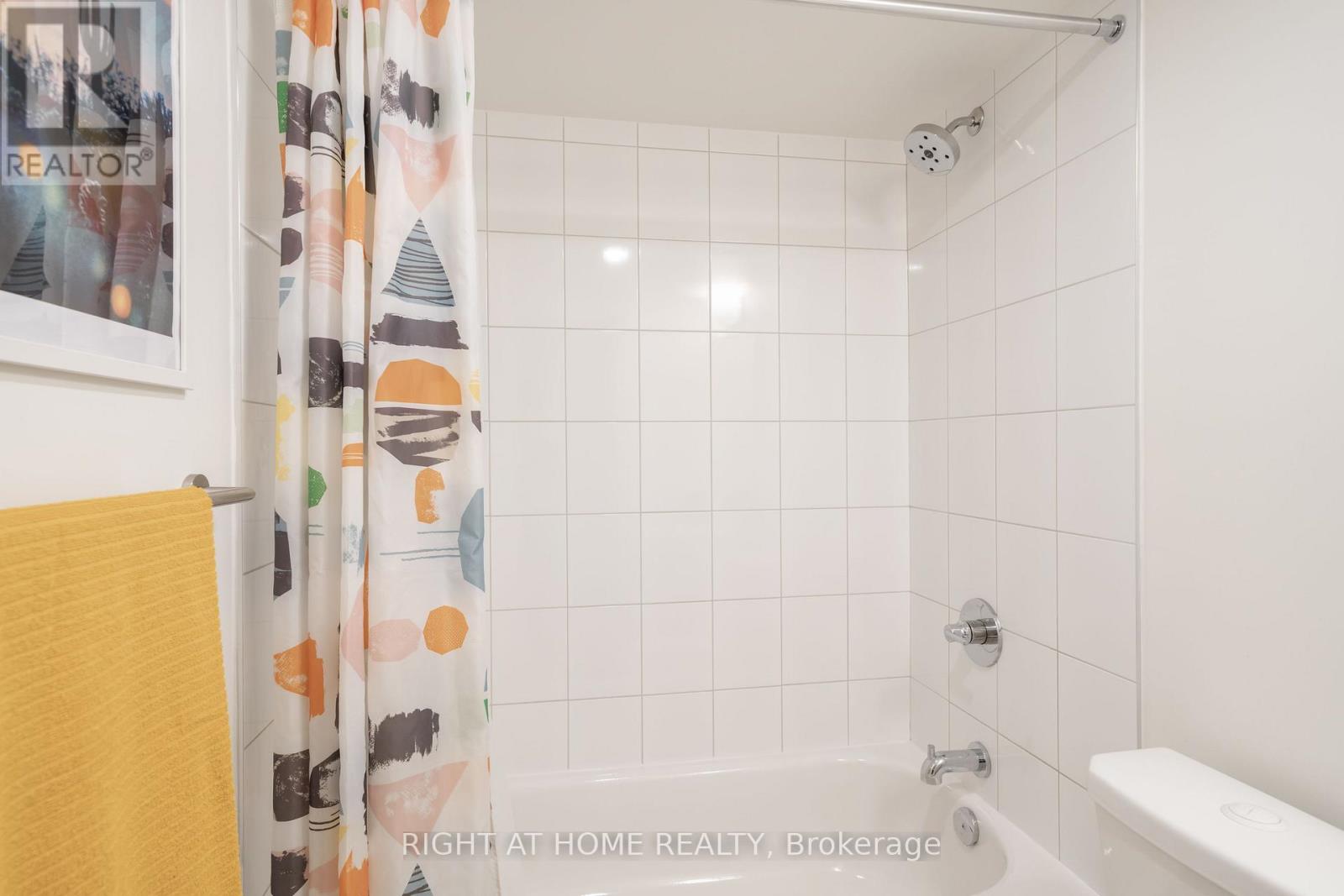 #807 10 WILBY CRESCENT - 30