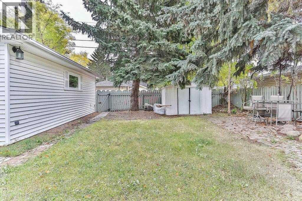 4604 Brisebois Drive NW - 25