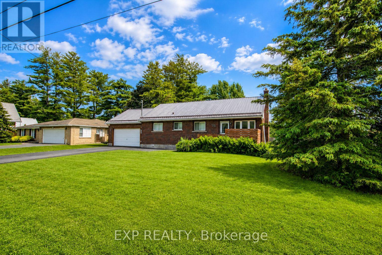 832 TOLLGATE ROAD W - 1
