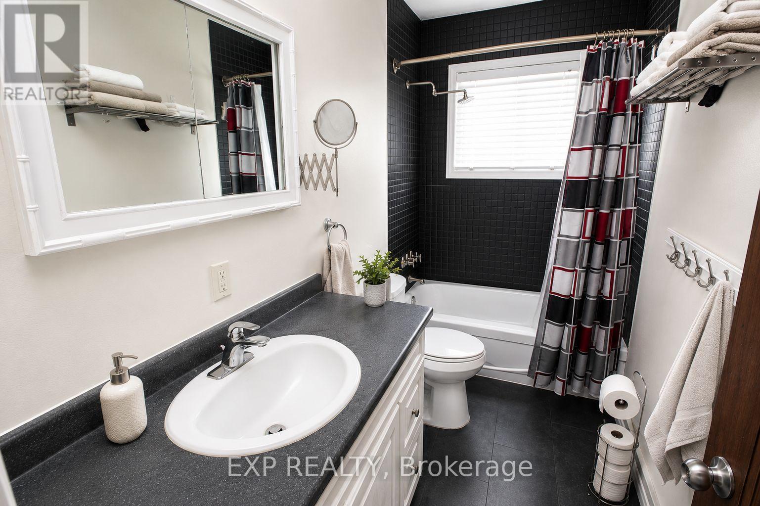 832 TOLLGATE ROAD W - 10