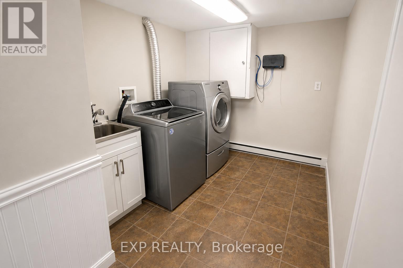832 TOLLGATE ROAD W - 17