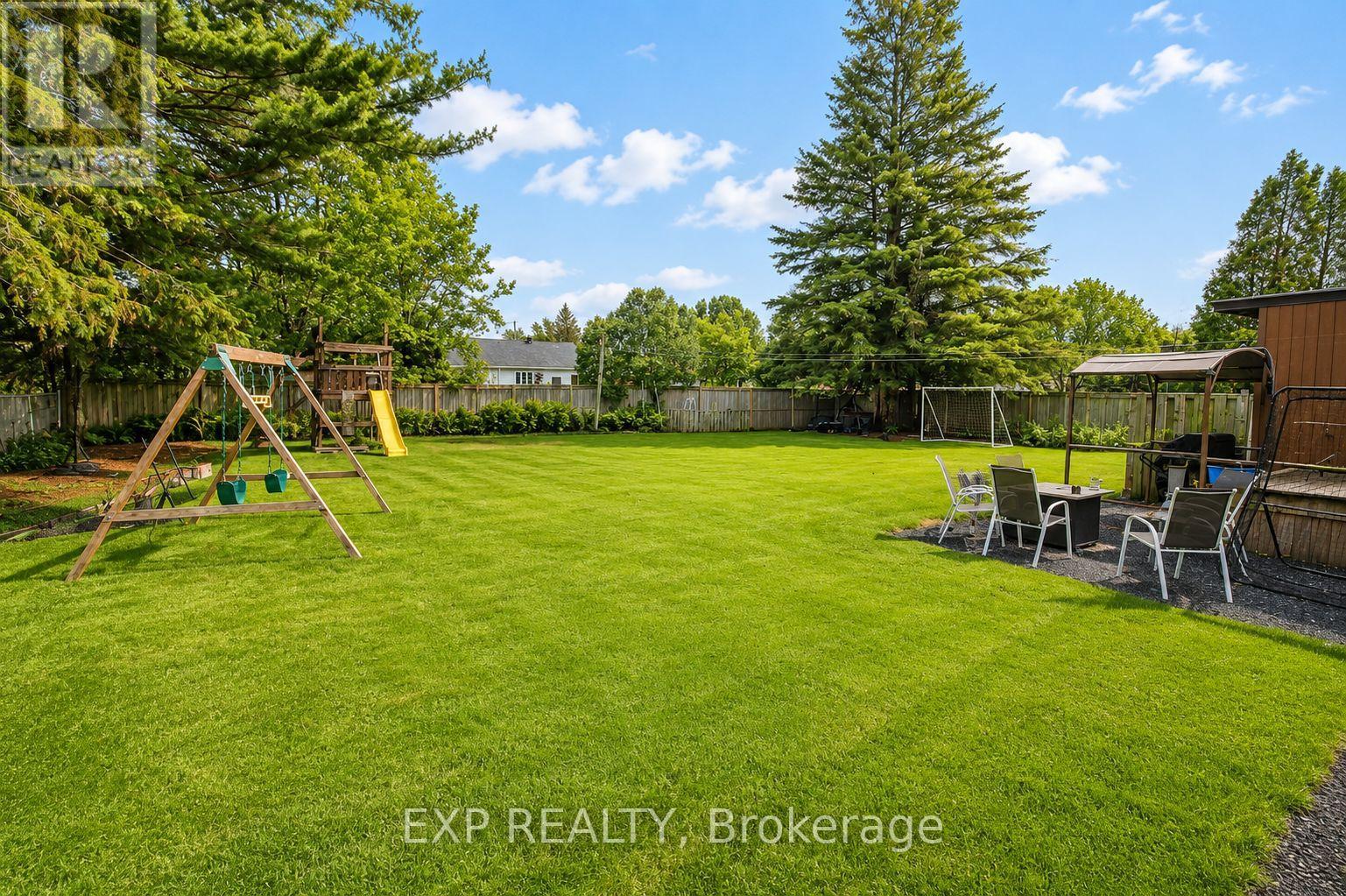 832 TOLLGATE ROAD W - 4
