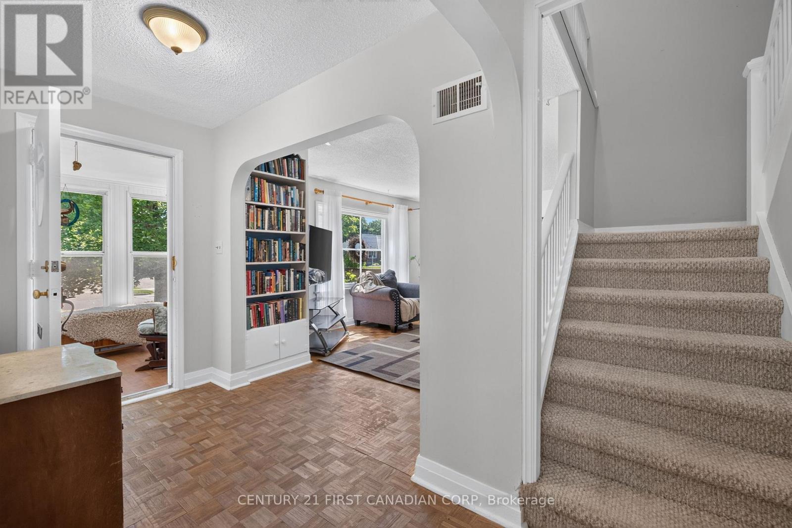 297 STEPHEN STREET - 11
