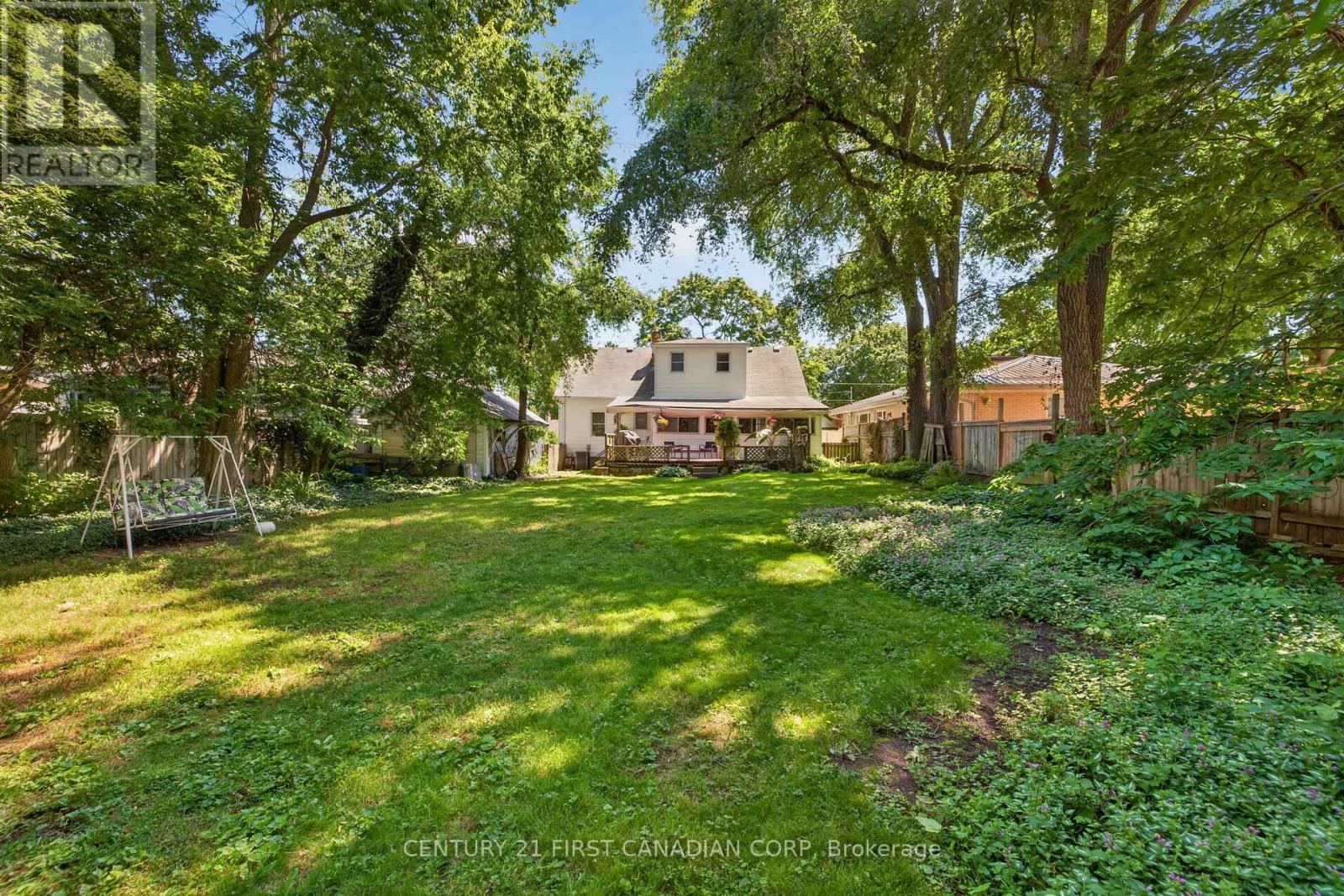 297 STEPHEN STREET - 37