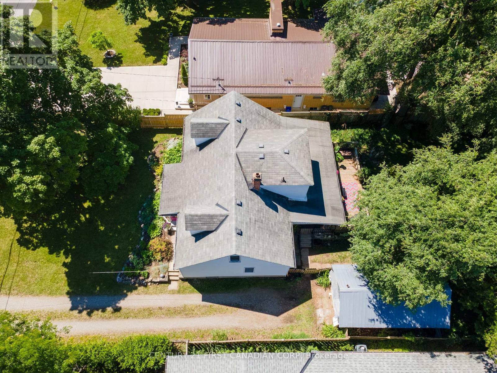 297 STEPHEN STREET - 46