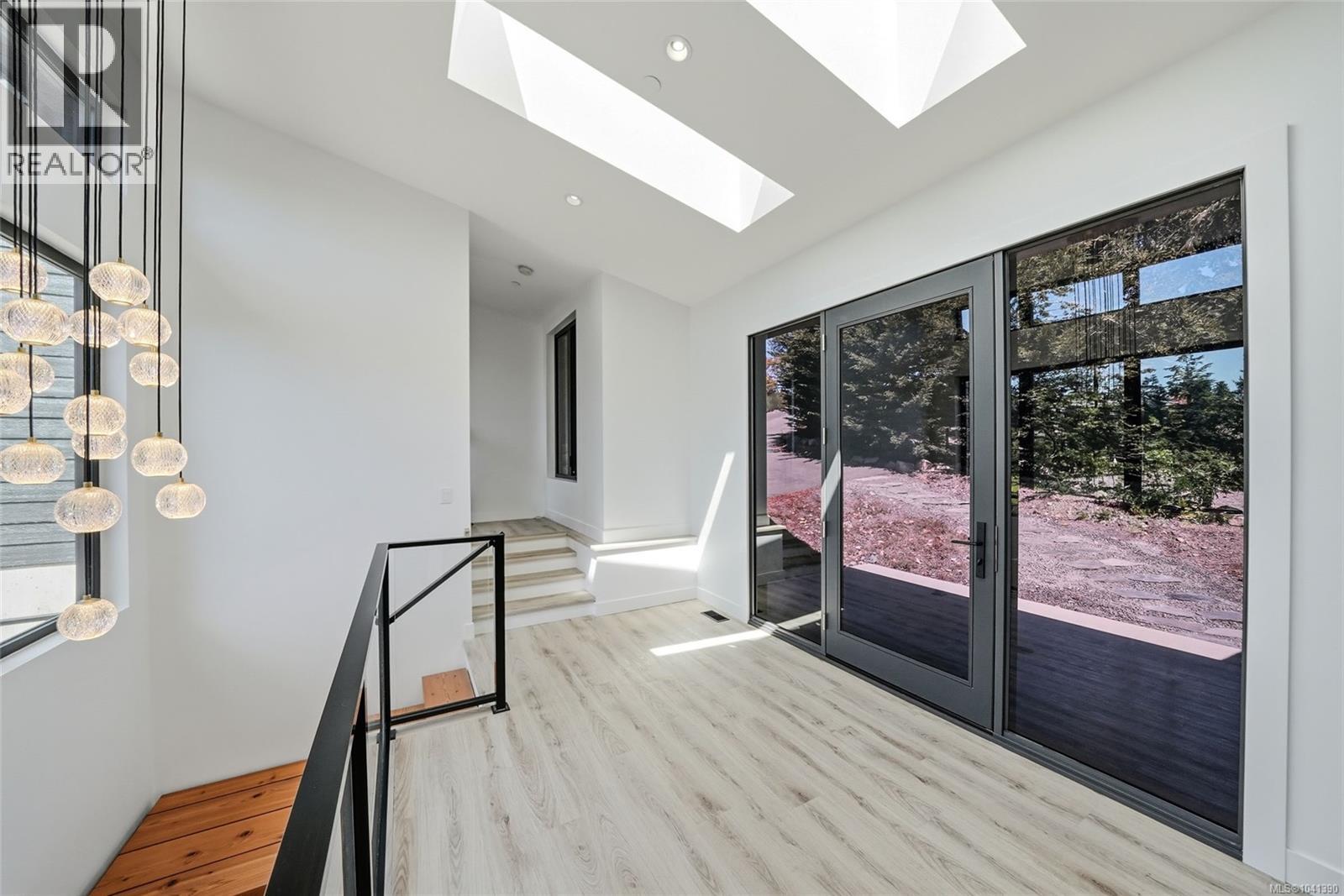 3576 Sheffield Pl - 45