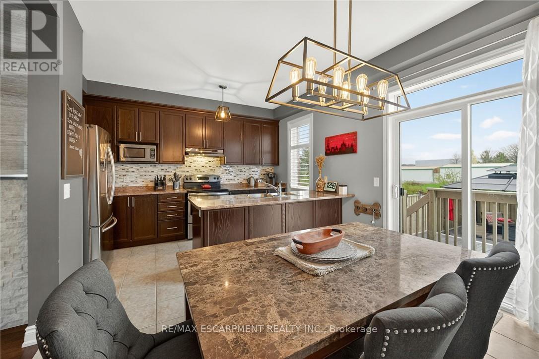 100 NARBONNE CRESCENT - 13