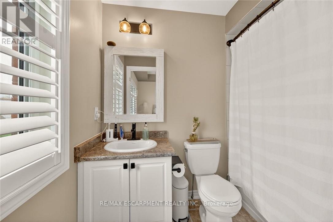 100 NARBONNE CRESCENT - 25